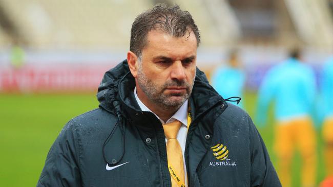 Ange Postecoglou DT de Australia, renunció a una semana de clasificarse al Mundial de Rusia 2018