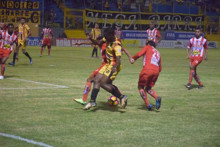Real España derrota al Vida y enfrentará a Juticalpa en la repesca