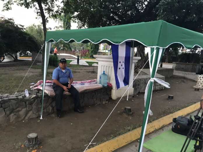 agente en huelga de hambre