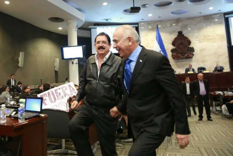 Manuel Zelaya y Mauricio Oliva