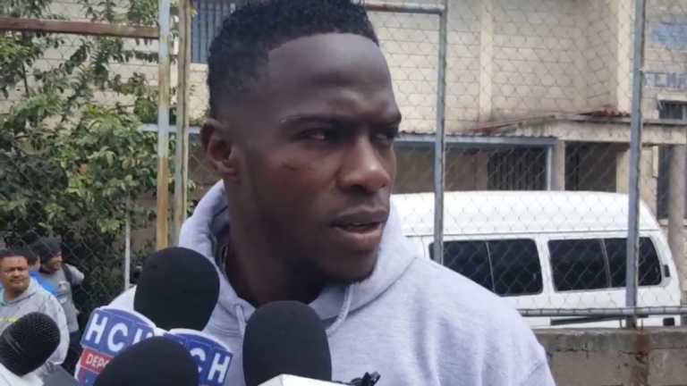 Maynor Figueroa negó la posibilidad de jugar en el Olimpia