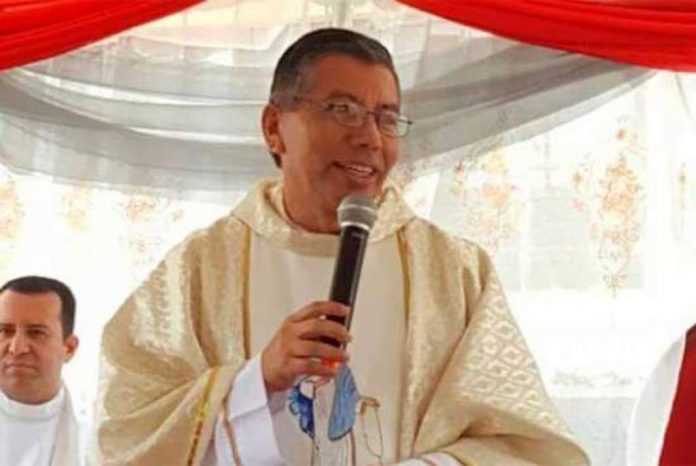 Sacerdote Germán Flores