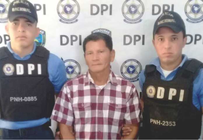 Detiene a hombre que tenía tres ordenes de capturas en Santa Cruz