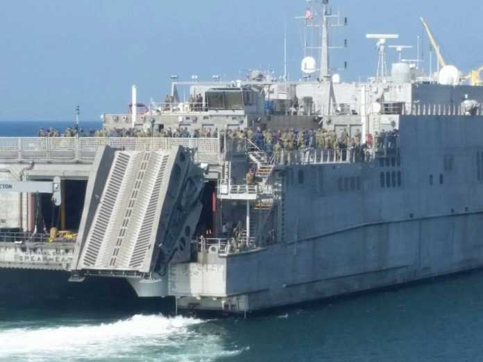 Llega a Puerto Cortés el Buque Militar Conmfort con servicios médicos