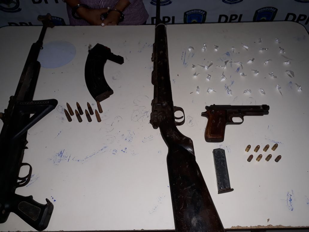 En Yoro detiene a mujer presunta responsable de vender droga