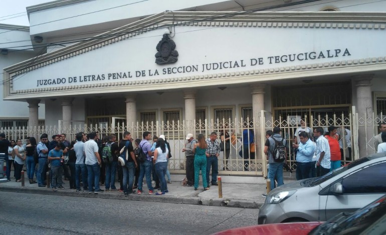 Empleada de los juzgados