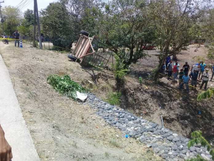 Mujer muere en Pimineta Mujer muere en Pimineta