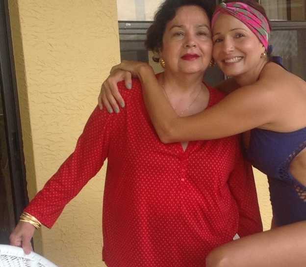 Maru y Jessica Abufele.