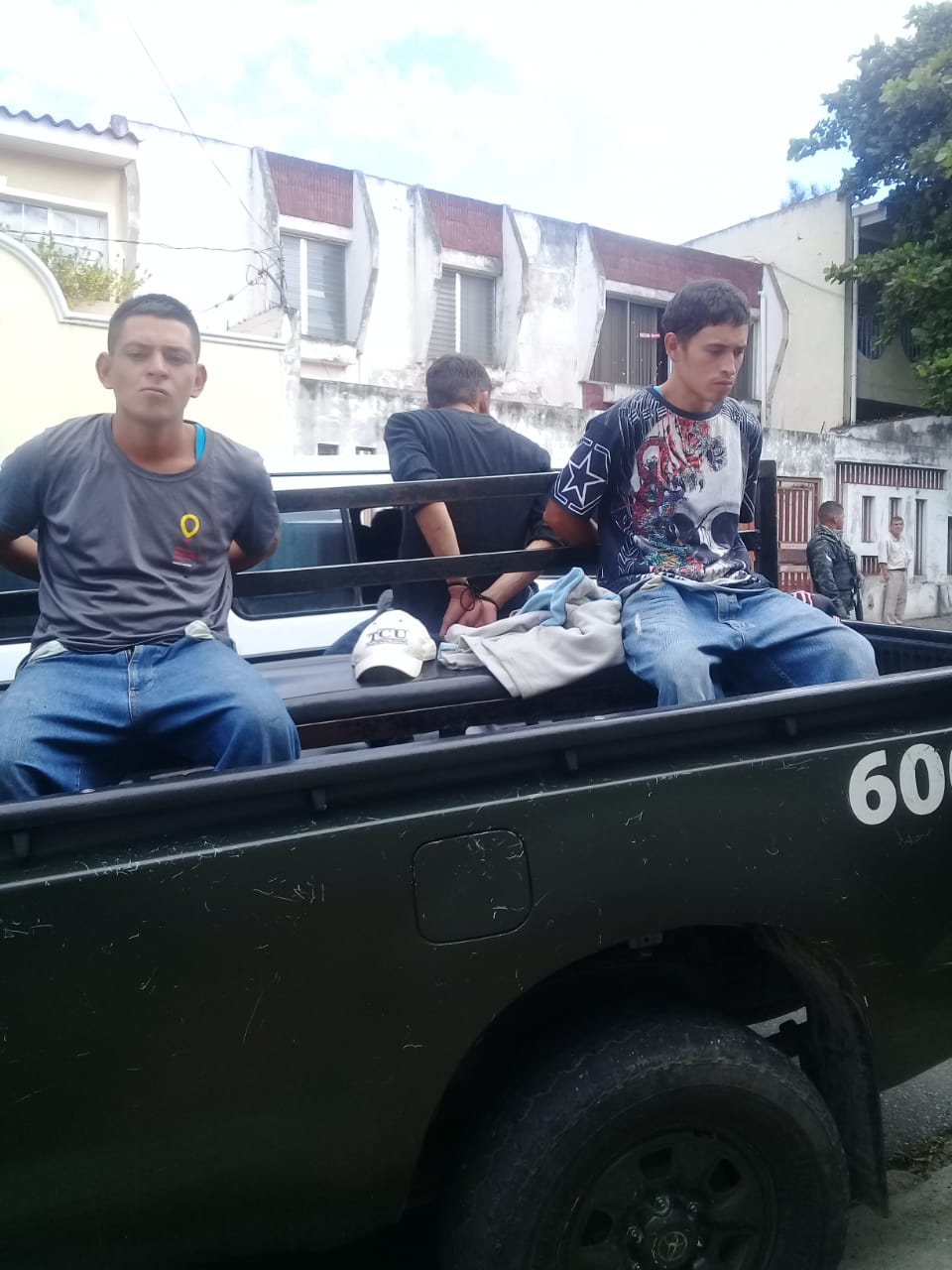 Capturan a policía