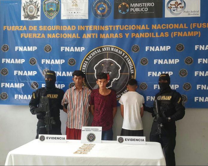 1 tercereños en la Rivera Hernández