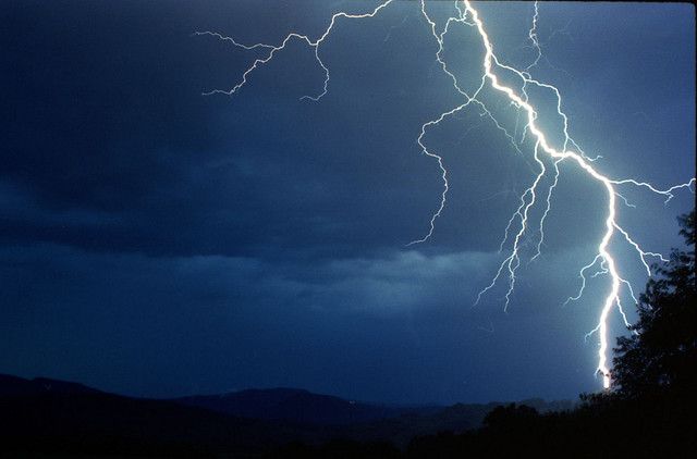 lluvias con actividad eléctrica