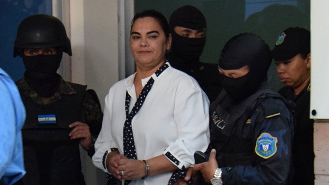 Caja Chica de la Dama