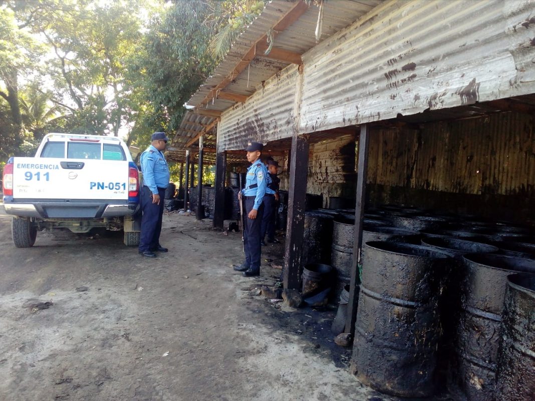 combustible decomisado en Puerto Cortés