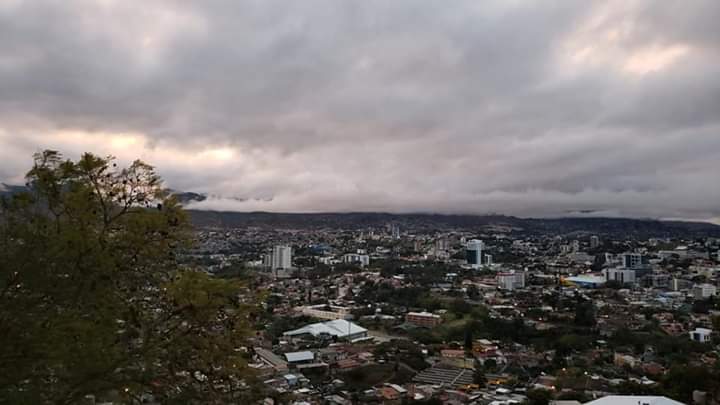 clima de esta tarde