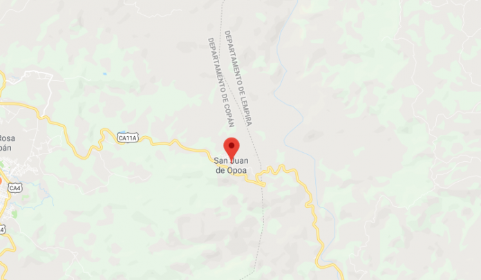 camión desparramado en Copán
