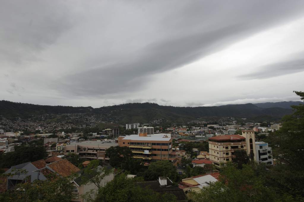 clima de esta tarde