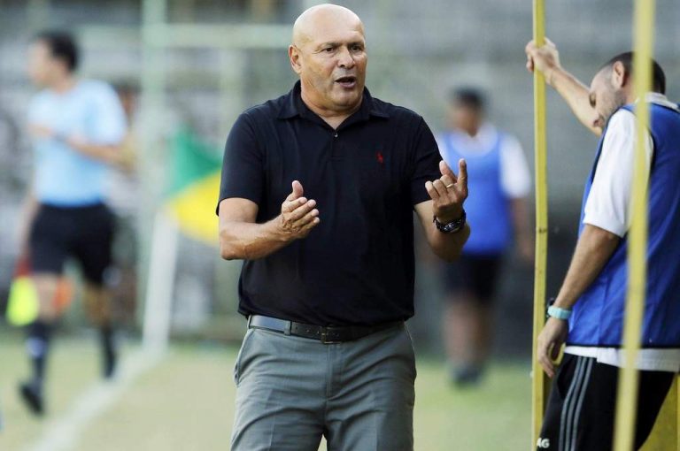 ¡Wilmer Cruz insatisfecho con el arbitraje de Said Martínez!