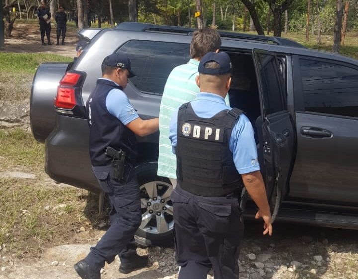 estadounidense acusado de fraude financiero