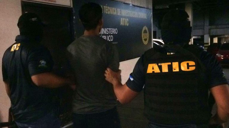 acusado de matar a su pareja