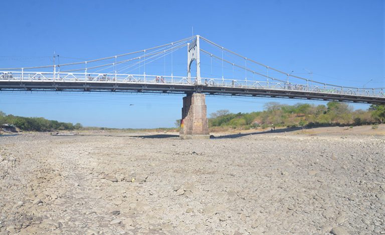 represamiento en río Choluteca