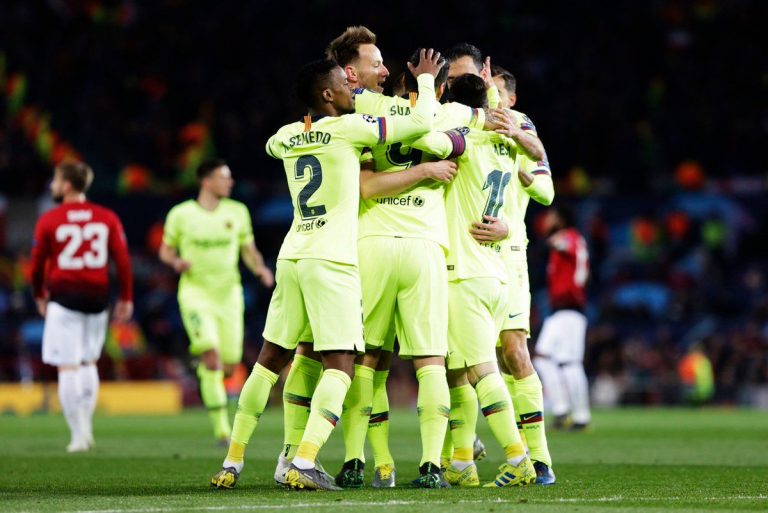 Autogol de Shaw y victoria para el Barcelona