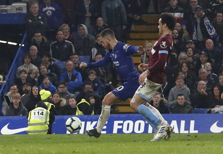 De la mano de Eden Hazard el Chelsea superó a un deslucido West Ham