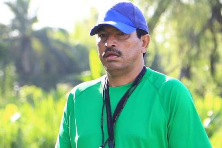 «Tiburón» a la deriva: ¡Carlos Martínez no es más el técnico de Platense!