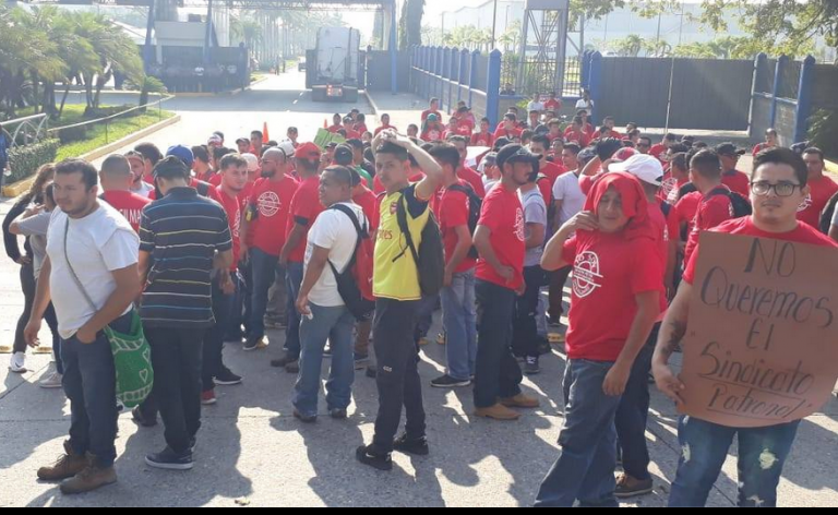 Trabajadores en Gildan, Río Nance, protestan por sus derechos laborales