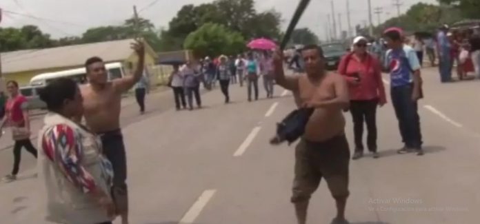 machete