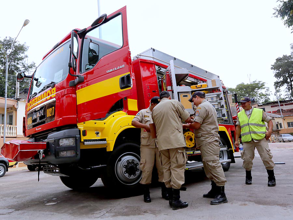 Bomberos voluntarios