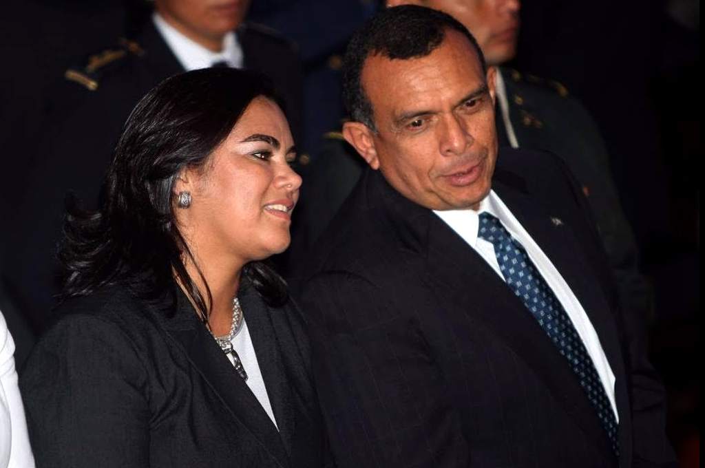 Rosa Elena de Lobo