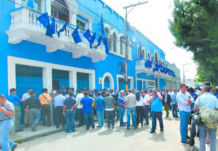 Dirigente nacionalista muere a causa de un infarto