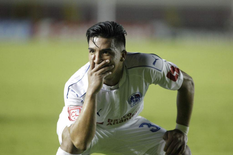 OFICIAL: ¡Michaell Chirinos regresa a la cueva del león!
