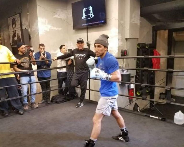 Teófimo López sobre su pelea por el título mundial de peso ligero
