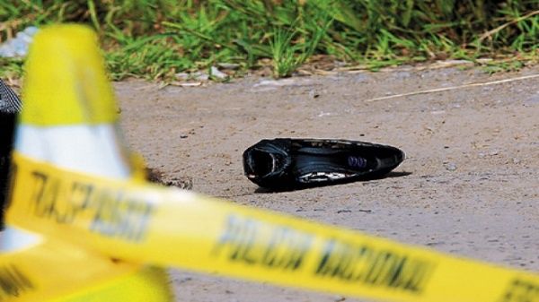 VÍDEO muestra como motociclistas matan a una mujer en Olancho