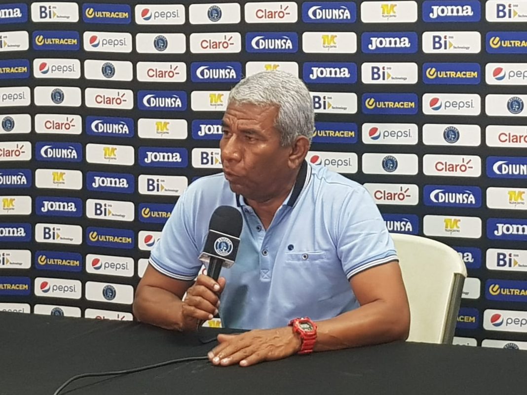 Héctor Castellón