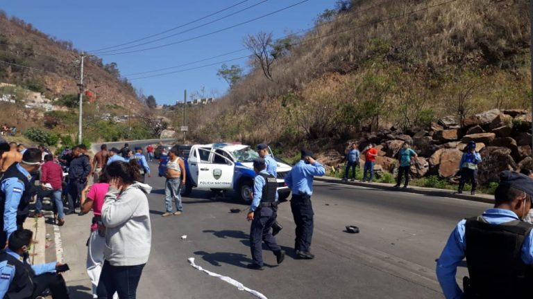 siete policías