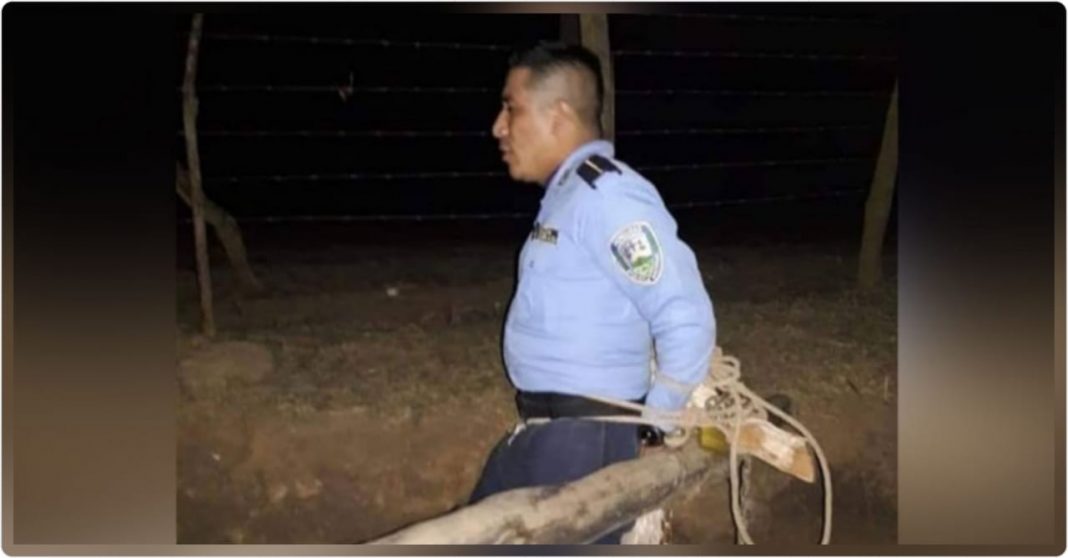Policías