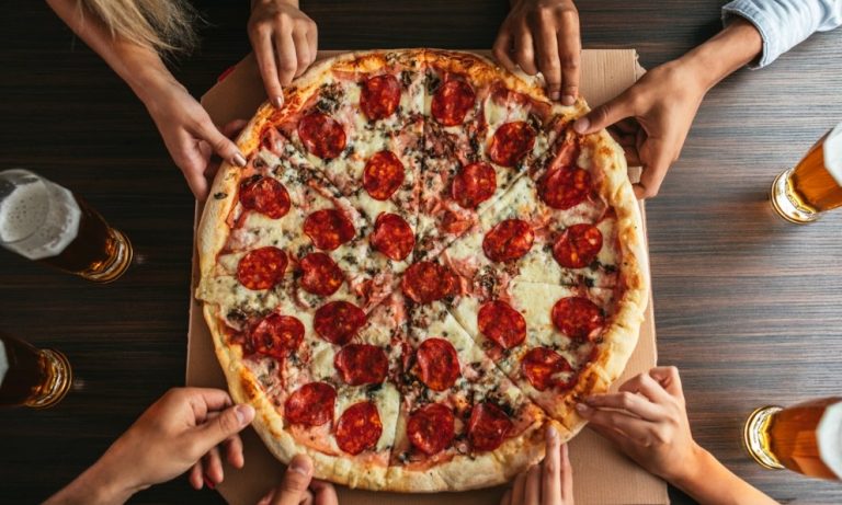 Comer pizza y sano al mismo tiempo sí es posible: sigue estos consejos