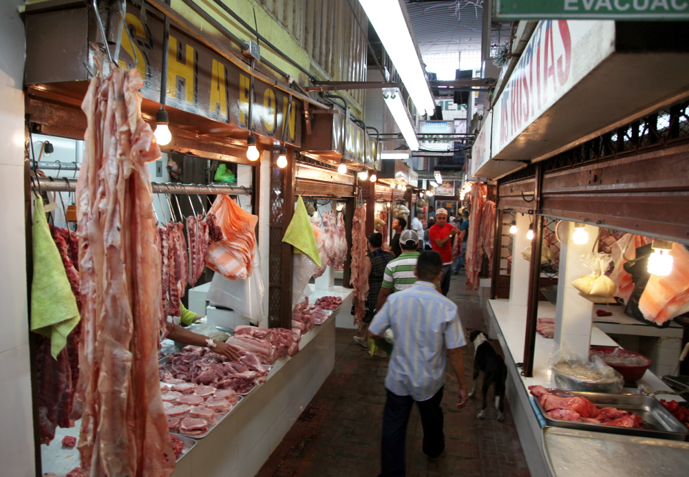 Mercados san isidro y colón