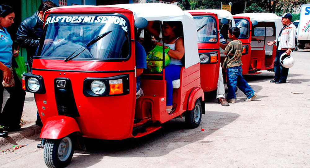 MOTOTAXIS