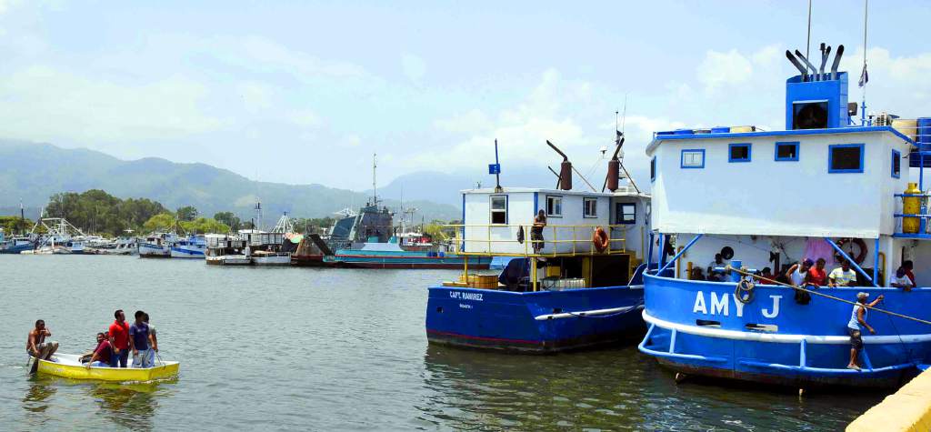 viajes hacia islas de la bahía