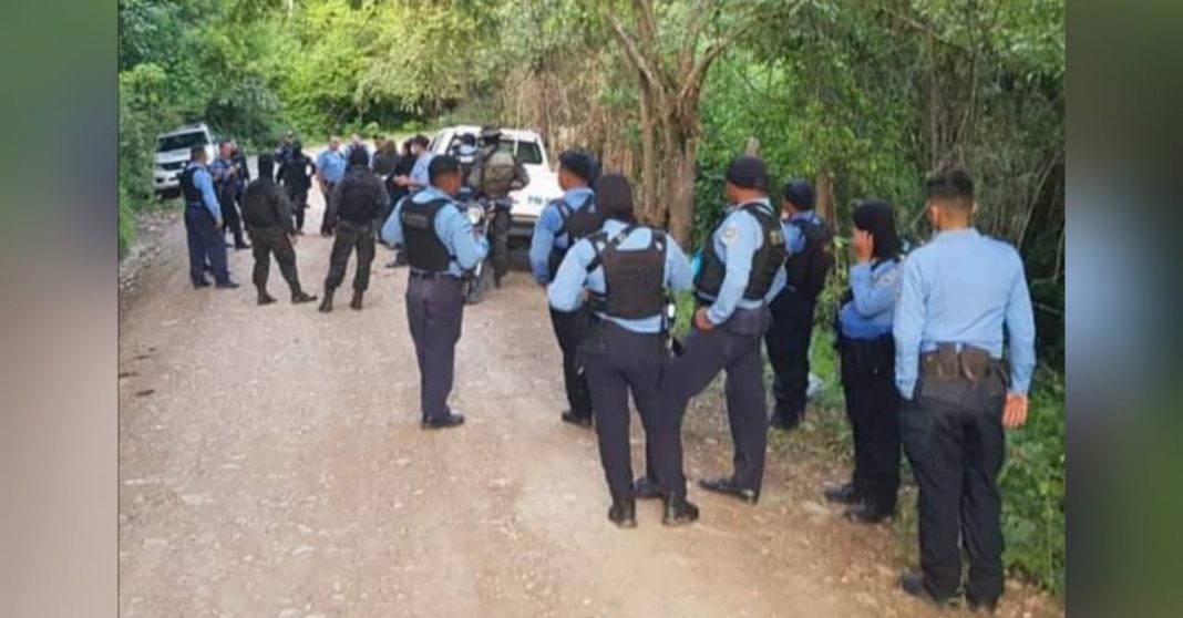 enfrentamiento entre Policías y 