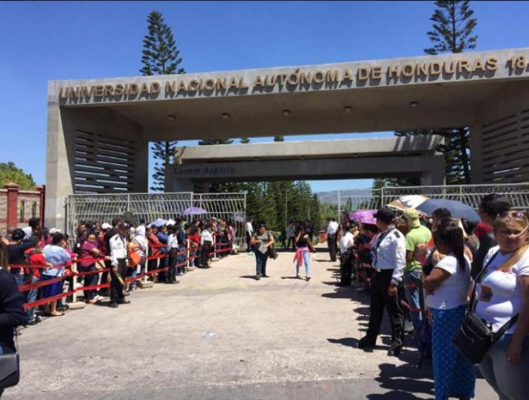 UNAH anuncia fechas para examen de admisión; será en octubre