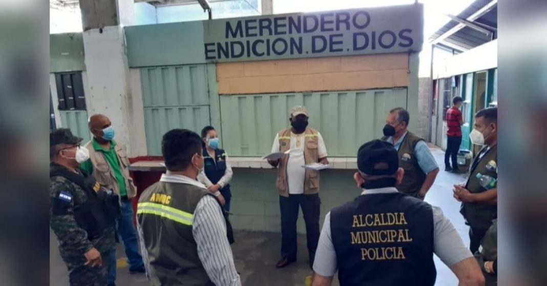cierran mercado La Isla y Jacaleapa