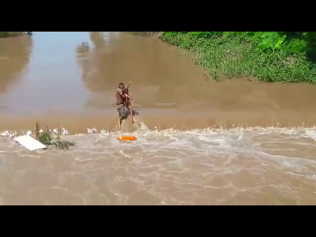 Video – El Progreso: Bombero salva de la muerte a niño en el río Ulúa