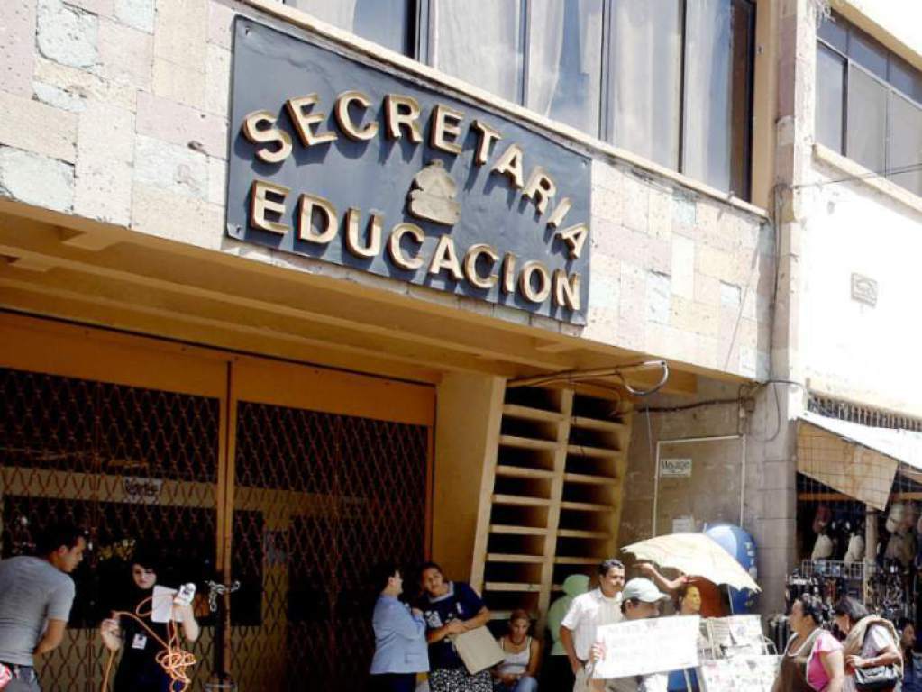 ventanillas para atender docentes