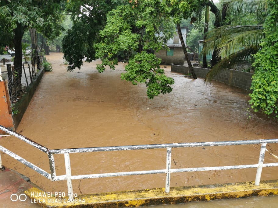 Copeco continúa pidiendo precaución por tormentas en el país. 