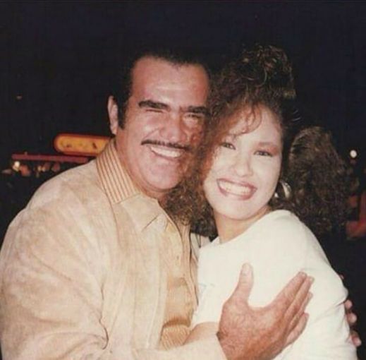 Selena y Vicente