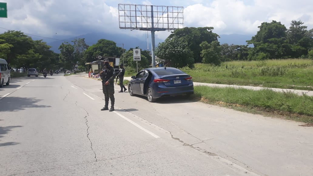 muerto en carro bulevar del este